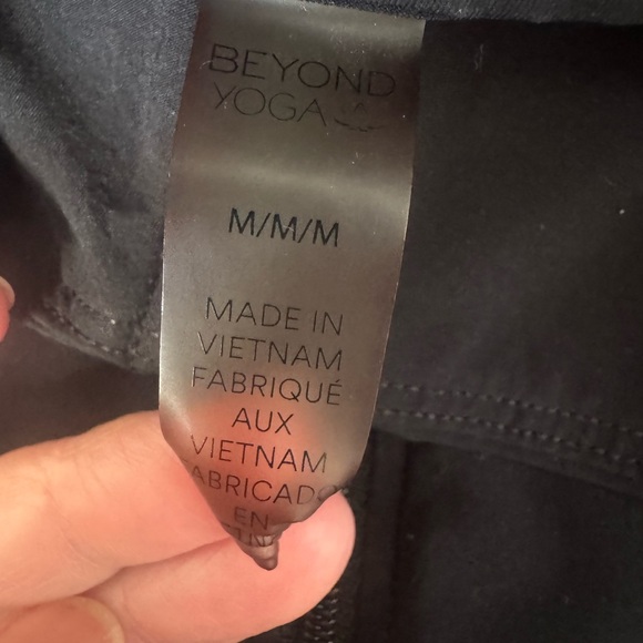 Beyond Yoga Black Pullover - Picture 3 of 5